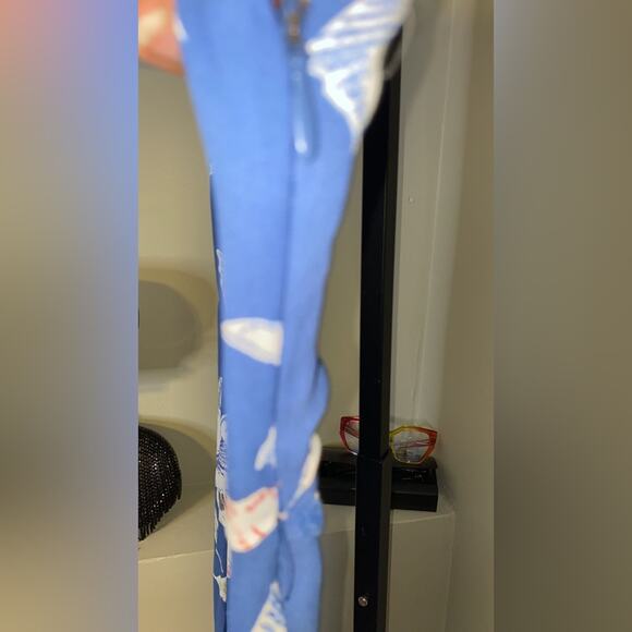 French connection blue flower dress v neck - Picture 7 of 8